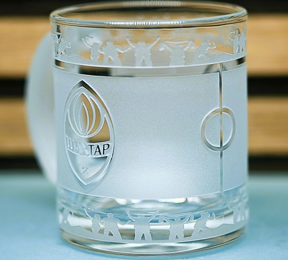 Скляна чашка 320 мл ФК Шахтар Донецьк  з гравіюванням подарунок для фаната ФК  футбольна кружка кругова | Зображення 4