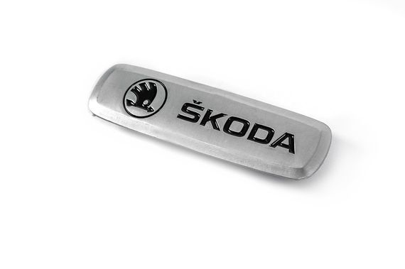 Шильдик алюмінієвий для килимків (1шт) для Тюнінг Skoda