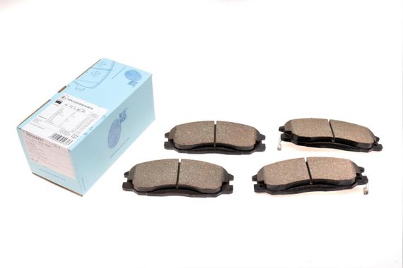 Колодки гальмівні передні Hyundai Santa Fe Trajet 01-08 ADG04231