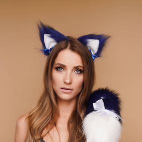 Меховые ушки кошки с бантиком, Синие с белым OKOVA Sex Aura
