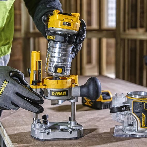 Фрезер акумуляторний безщітковий DeWALT DCW604P2 | Зображення 2