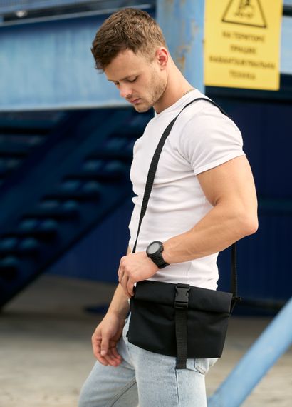Чоловіча сумка через плече мессенджер Sambag MZH чорний тканева 20 × 25 см (70301065m)