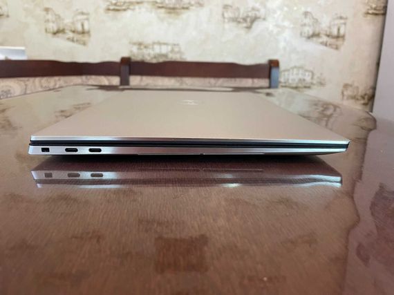 Игровой ноутбук Dell XPS 15 9510 / 15.6" (1920x1200) IPS / Intel Core i7-11850H (8 (16) ядер по 4.8 GHz) / 16 GB DDR4 / 512 GB SSD / nVidia GeForce RTX 3050, 4 GB GDDR6, 128-bit / WebCam б/у | Зображення 4
