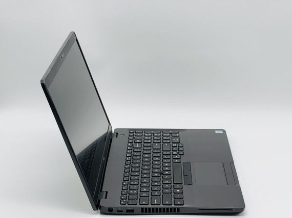 Ультрабук Dell Precision 3540 / 15.6" (1920x1080) IPS / Intel Core i5-8365U (4 (8) ядра по 1.6 - 4.1 GHz) / 8 GB DDR4 / 240 GB SSD / Intel UHD Graphics / WebCam б/у | Зображення 3