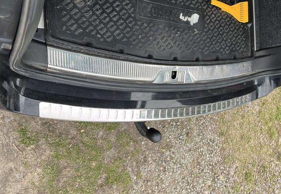 Накладка на задний бампер Carmos (SW, нерж) для Skoda Superb 2009-2015 гг. | Зображення 1