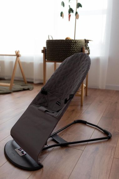 Дитячий шезлонг (крісло-гойдалка)  для новонароджених дуга з іграшками в подарунок Сірий | Зображення 1