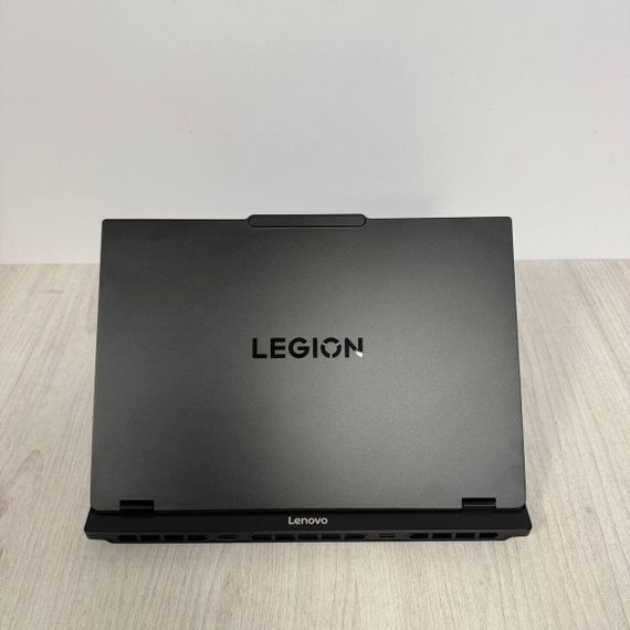 Игровой ноутбук Lenovo Legion 5 15IRX10 / 15.1" (2560x1600) OLED / Intel Core i7-14700HX (20 (28) ядер по 1.5 - 5.5 GHz) / 16 GB DDR5 / 1000 GB SSD / nVidia GeForce RTX 5070, 8 GB GDDR7, 128-bit / WebCam б/у | Зображення 5