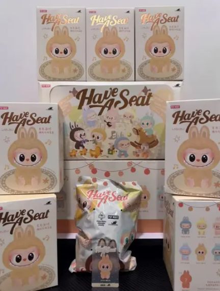 Сюрприз Брелок Labubu "Монстры" Pop Mart Лабубу трендовая плюшевая игрушка 15см | Зображення 6