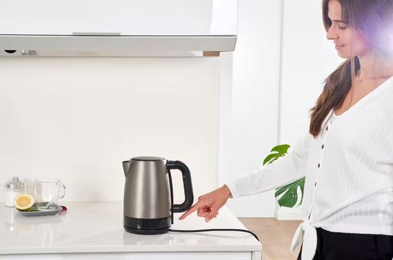 Електрочайник Black&Decker BXKE2201E | Зображення 7