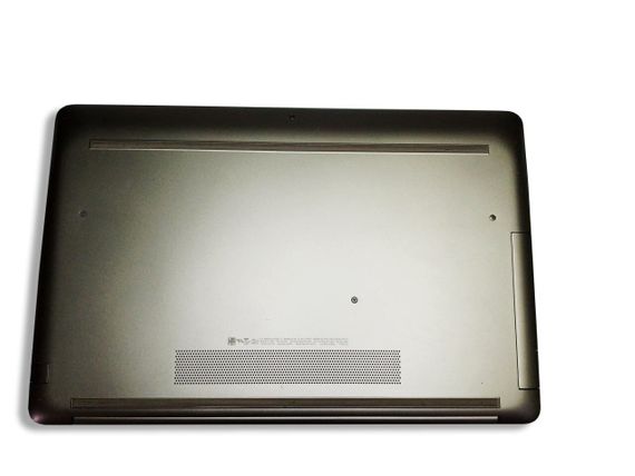Ноутбук Б-класс HP Pavilion 17 by0063cl / 17.3" (1600x900) TN Touch / Intel Core i7-8550U (4 (8) ядра по 1.8 - 4.0 GHz) / 16 GB DDR4 / 256 GB SSD NVMe / Intel UHD Graphics 620 / WebCam б/у | Зображення 9