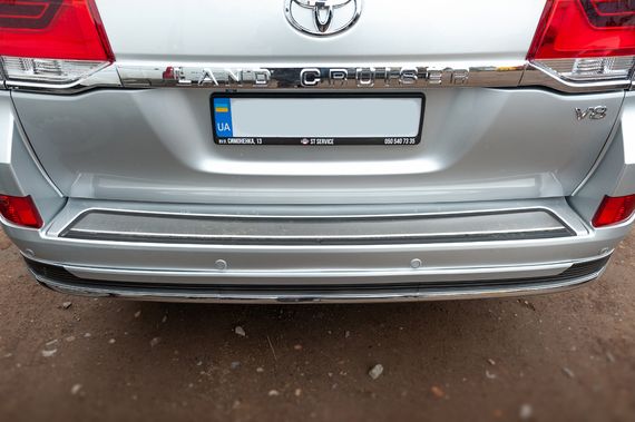 Планка над номером OEM (2016-2025) для Toyota Land Cruiser 200 рр