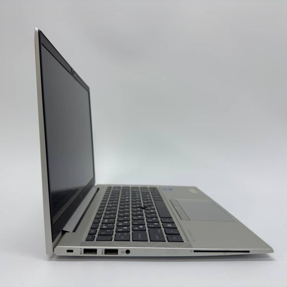Ультрабук HP EliteBook 840 G8 / 14" (1920x1080) IPS / Intel Core i7-1185G7 (4 (8) ядра по 3.0 - 4.8 GHz) / 16 GB DDR4 / 512 GB SSD / Intel Iris Xe Graphics / WebCam б/в + Подарунок Мишка та килимок | Зображення 6