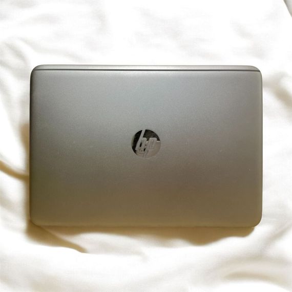 Ноутбук HP EliteBook Folio 1040 G3 / 14" (1920x1080) TN / Intel Core i5-6300U (2 (4) ядра по 2.4 - 3.0 GHz) / 8 GB DDR4 / 120 GB SSD / Intel HD Graphics 520 / WebCam / HDMI б/в | Зображення 4