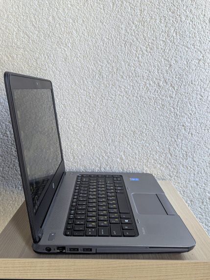 Ноутбук Б-клас HP ProBook 640 G1 / 14" (1600x900) TN / Intel Core i5-4210M (2 (4) ядра по 2.6 - 3.2 GHz) / 8 GB DDR3 / 128 GB SSD / Intel HD Graphic 4600 / WebCam б/в | Зображення 5