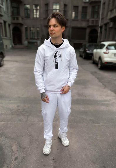 Костюм
