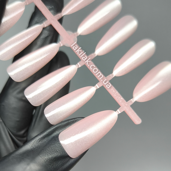 Гелевые типсы №3 нюдовый светоотражающий кошачий глаз (стилет) 30шт