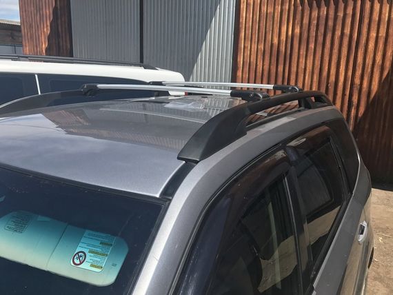Поперечины на рейлинги с замком (2 шт) до 110 см, черный для Subaru Forester 2008-2013 гг | Зображення 2