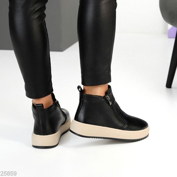 Лаконичные черные кожаные зимние ботинки на две молнии | Зображення 2