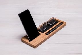 Держатель для смартфона и очков «iStation»