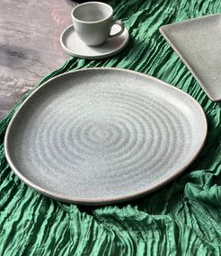 Тарелка обеденная фигурная Olens Дюна 101-0565 27 см серая