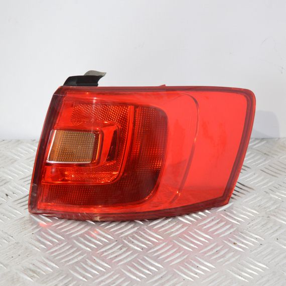 Ліхтар задній правий Volkswagen Jetta VI 2010-2014 седан Фара стоп задня права Фольксваген Джетта 6 | Зображення 1