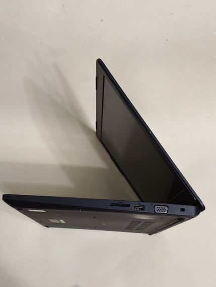 Ноутбук Dell Latitude 3580 / 15.6" (1366x768) TN / Intel Core i5-6300U (2 (4) ядра по 2.4 - 3.0 GHz) / 8 GB DDR4 / 256 GB SSD / Intel HD Graphics 520 / WebCam б/у | Зображення 5