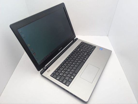 Ноутбук Medion Akoya E6429 / 15.6" (1366x768) TN / Intel Celeron 3855U (2 ядра по 1.6 GHz) / 8 GB DDR4 / 128 GB SSD / Intel HD Graphics 510 / WebCam / DVD-ROM б/у | Зображення 5