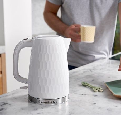 Чайник Russell Hobbs 26050-70 Honeycomb White, 2400 Вт, 1,7 л, откидная крышка, белый (26050-70) | Зображення 6