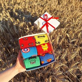 Бокс чоловічих шкарпеток 40-45 на 6 пар з героями "Marvel" у подарунковій коробці