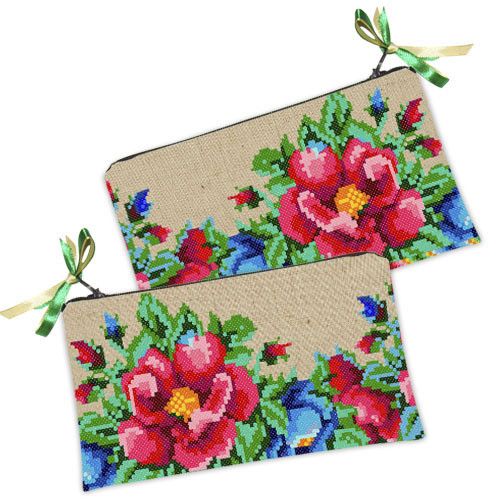 Косметичка жіноча Цветы. Вишивка 20х12 см (K_15UKR045)