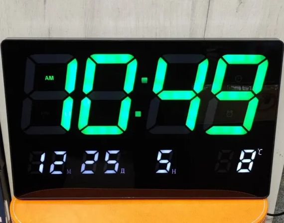 Настінний LED годинник 3308 з термометром та календарем | Зображення 1