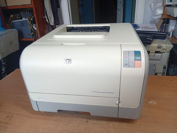 Принтер HP Color LaserJet CP1215 / Лазерная цветная печать / 600x600 dpi / A4 / 12 стр./мин / USB 2.0 б/у | Зображення 1