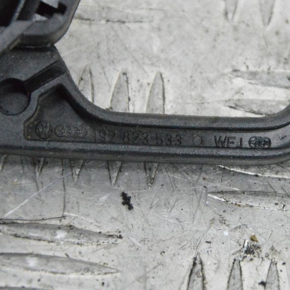 Ручка відкривання капота Volkswagen Transporter T4 Фольксваген Транспортер Т4 192823533 | Зображення 2