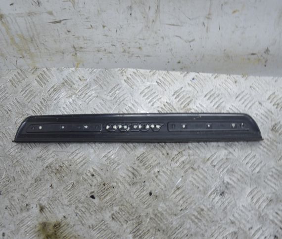 Накладка порога предня права Volvo V50 2004-2012 Молдинг порога правий Вольво В50 30744287 | Зображення 1