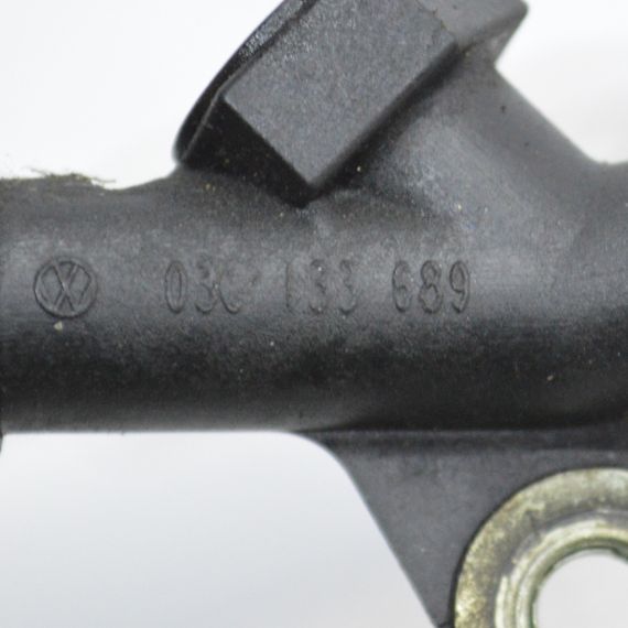 Патрубок масляний Volkswagen Golf V Touareg патрубок розподільник Фольксваген Гольф 5 Туарег 03C133689 | Зображення 2