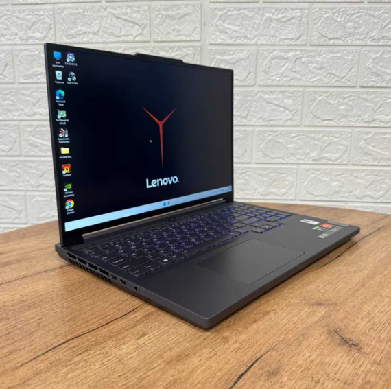 Ноутбук Lenovo Legion Slim 5 144Hz Ryzen 5 7640HS 16GB SSD 512GB RTX 4060 Б/В | Зображення 2