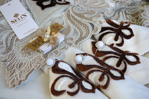 Льняная скатерть с ранером Selin Selin Cinar Set 160×300+12 салфеток кремовая | Зображення 4