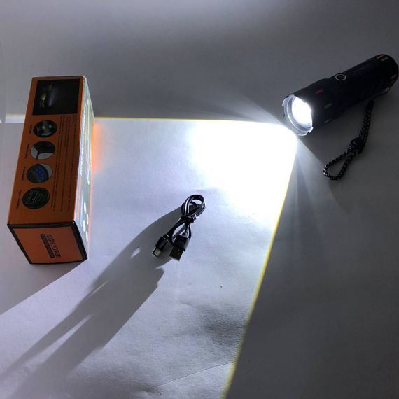 Ліхтарик на всі випадки, Ліхтар для дому з зарядкою від розетки, Фірмовий ручний ліхтар CY-23 | Зображення 3