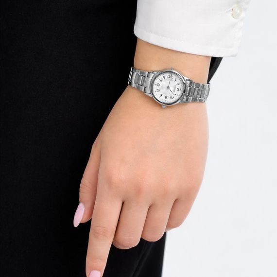 Жіночий годинник Casio LTP-V002D-7BU | Зображення 1