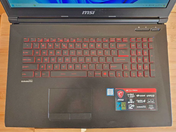 Ноутбук MSI GL72M-7RDX - 17.3 Full HD/i7-7700HQ/GTX 1050/16/120+1000 Б/В | Зображення 4