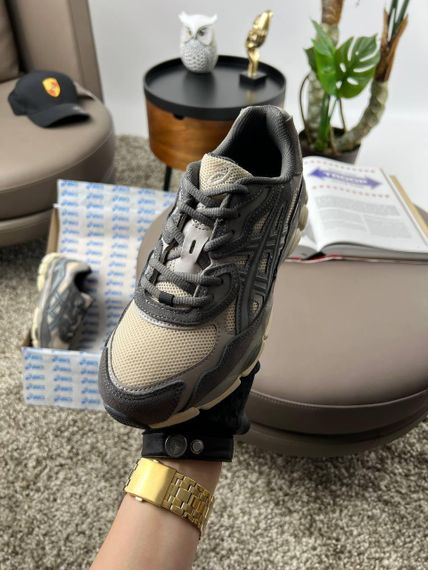 Чоловічі кросівки ASICS Gel-NYC Beige Grey Brown весна / осінь A3483 42 | Зображення 7