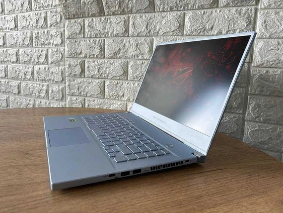 Ноутбук Asus ROG GU502GU 15,6"FHD IPS 240Hz i7 9750H 16Gb SSD 512Gb GTX 1660Ti  Б/В | Зображення 3