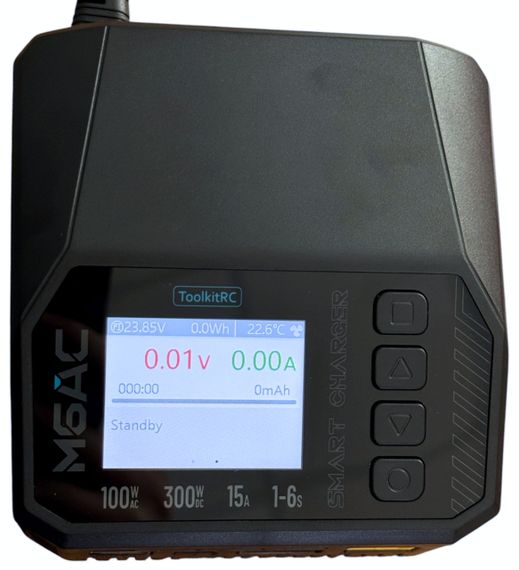 Зарядний пристрій ToolkitRC M6AC 300W з вбудованим блоком живлення для зарядки акумуляторів FPV дронів балансирний зарядник 6S