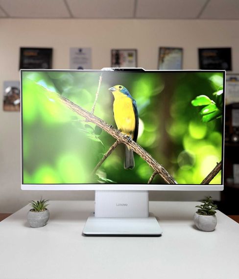Моноблок Lenovo IdeaCentre 3 27IRH9/27" (1920x1080) IPS / Intel Core i5-13420H (8(12) ядер по 3.4 - 4.6 GHz) / 16 GB DDR5 / 512 GB SSD / Intel UHD Graphics / WebCam / 2x 3W / Клавіатура та мишка | Зображення 1