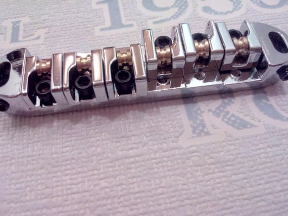 Тюноматик струнотримач роликовий бридж Saddle Tune-o-matic для гітари електрогітари Gibson SG Les Paul ХРОМ | Зображення 7