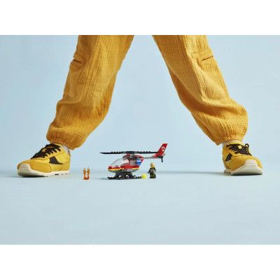 Конструктор LEGO City Пожежний рятувальний гелікоптер 85 деталей (60411) | Зображення 2