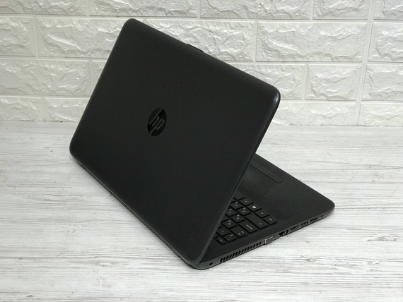 Ноутбук HP 250 15.6 Intel i5-5200U 8 RAM 500 HDD AMD R7 330M 2 ГБ | Зображення 2