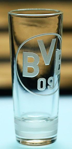 Подарочная рюмка глянцевая 60 мл с гравировкой футбольного клуба Боруссия Дортмунд Borussia Dortmund | Зображення 1