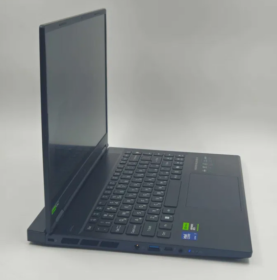 Ноутбук Acer Predator PHN14-51 14.5 IPS/U7 155H/16GB/1TB/RTX4070-8GB  Б/В | Зображення 3