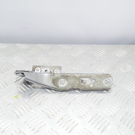 Петля капота ліва Audi A4 B6 B7 2000-2008 Шарнір капота лівий Ауді а4 б6 б7 8E0823301E | Зображення 2